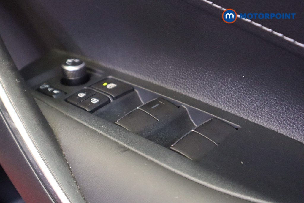 Toyota Corolla Design Automatic Petrol-Electric Hybrid Hatchback - Stock Number (1569550) - 14th supplementary image