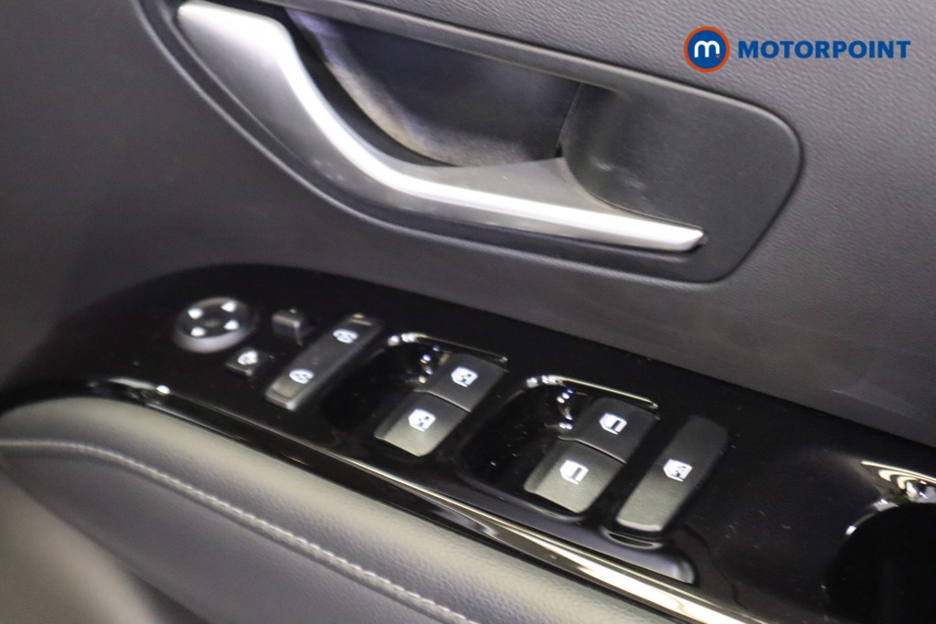 Hyundai Tucson Se Connect Manual Petrol SUV - Stock Number (1569940) - 13th supplementary image