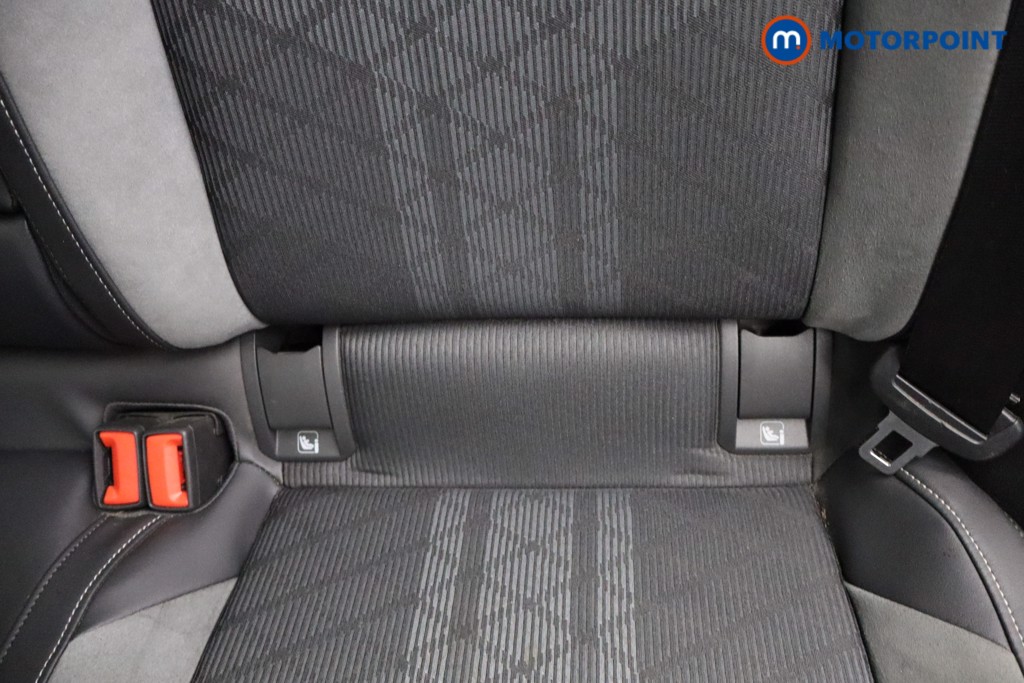 Volkswagen Golf R-Line Automatic Petrol Hatchback - Stock Number (1570234) - 23rd supplementary image