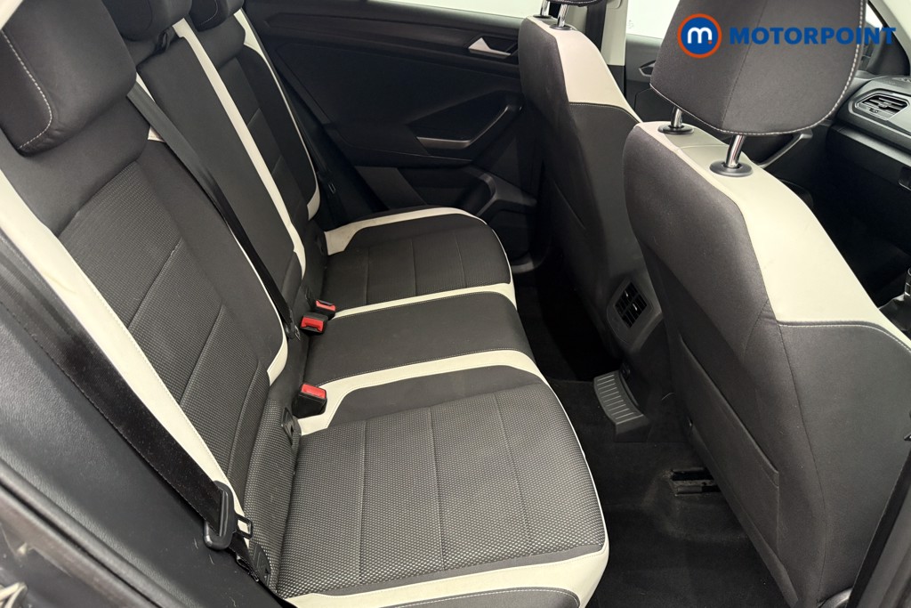 Volkswagen T-Roc SEL Manual Diesel SUV - Stock Number (1570617) - 20th supplementary image