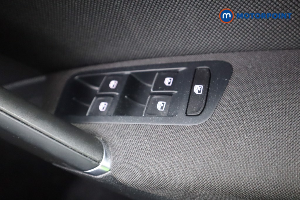 Volkswagen Golf GTI Automatic Petrol Hatchback - Stock Number (1570767) - 10th supplementary image