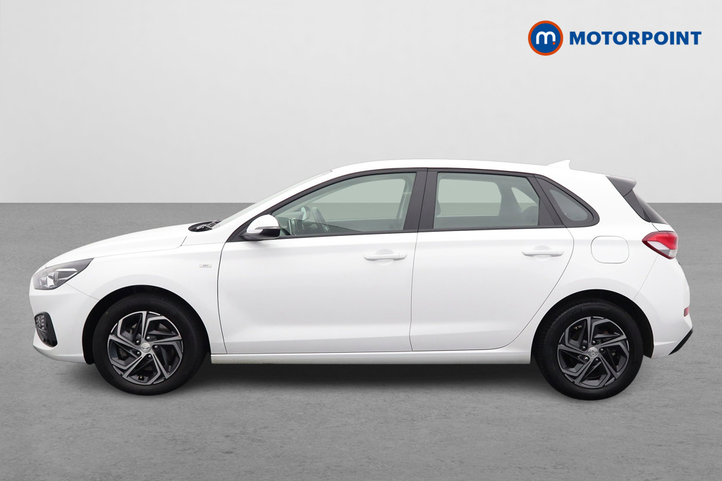 Hyundai I30 Se Connect Manual Petrol Hatchback - Stock Number (1571501) - Passenger side
