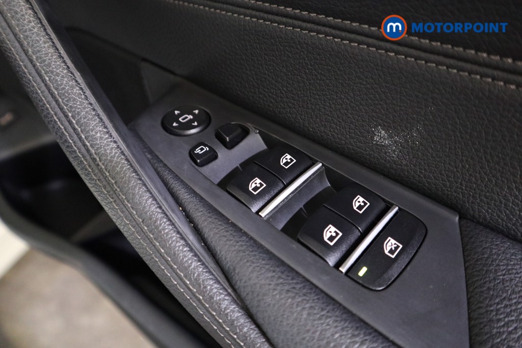 BMW 5 Series SE Automatic Petrol Plug-In Hybrid Saloon - Stock Number (1571504) - 12th supplementary image