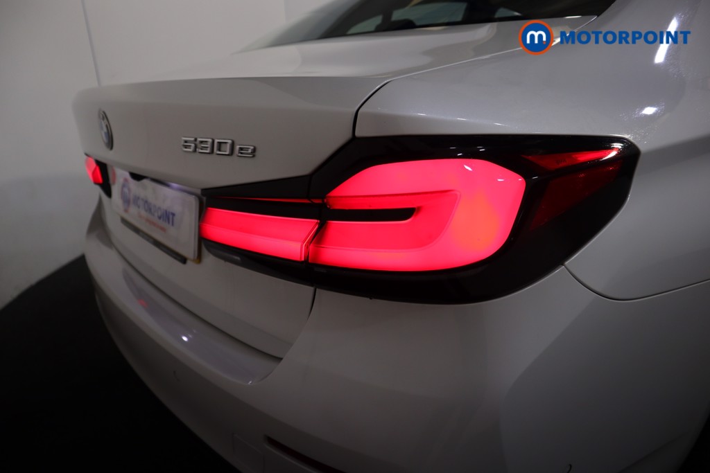 BMW 5 Series SE Automatic Petrol Plug-In Hybrid Saloon - Stock Number (1571504) - 23rd supplementary image