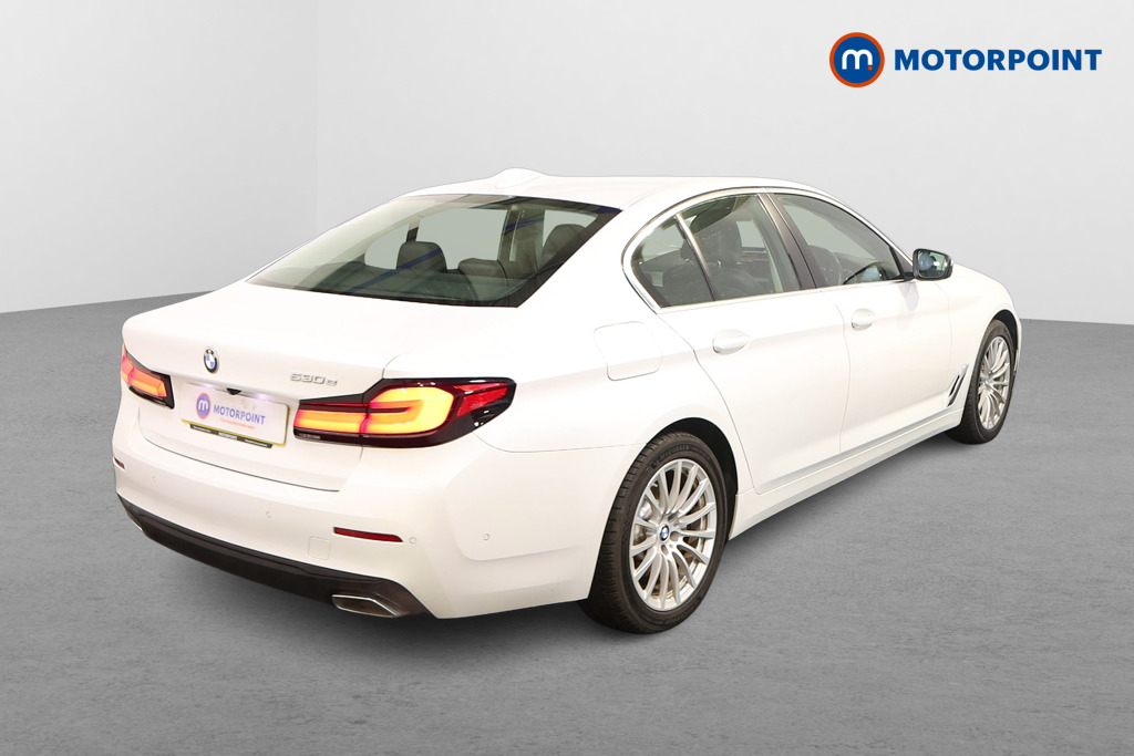 BMW 5 Series SE Automatic Petrol Plug-In Hybrid Saloon - Stock Number (1571504) - Drivers side rear corner