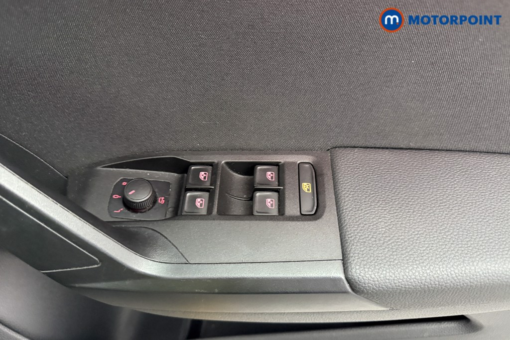 Seat Arona FR Automatic Petrol SUV - Stock Number (1571518) - 17th supplementary image