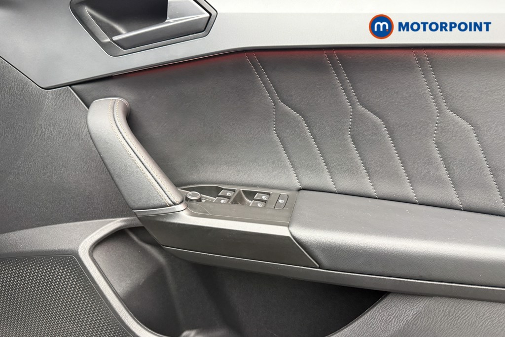 Cupra Leon VZ2 Automatic Petrol Hatchback - Stock Number (1571535) - 18th supplementary image