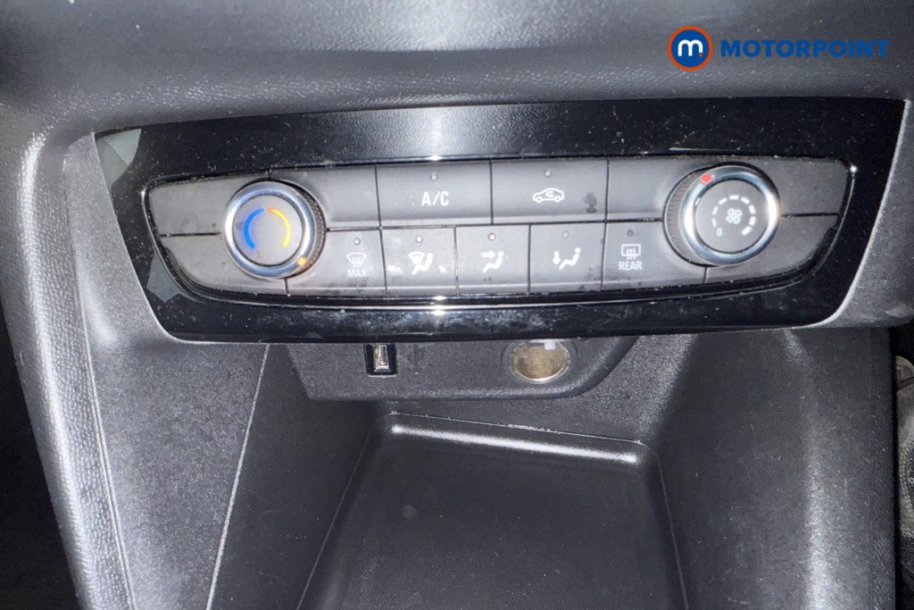 Vauxhall Corsa Design Manual Petrol Hatchback - Stock Number (1571598) - 7th supplementary image