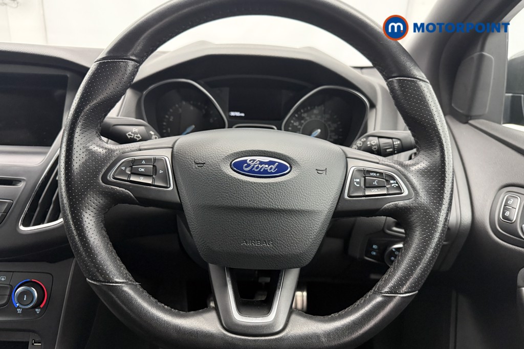 Ford Focus St-Line Manual Petrol Hatchback - Stock Number (1571625) - 4th supplementary image