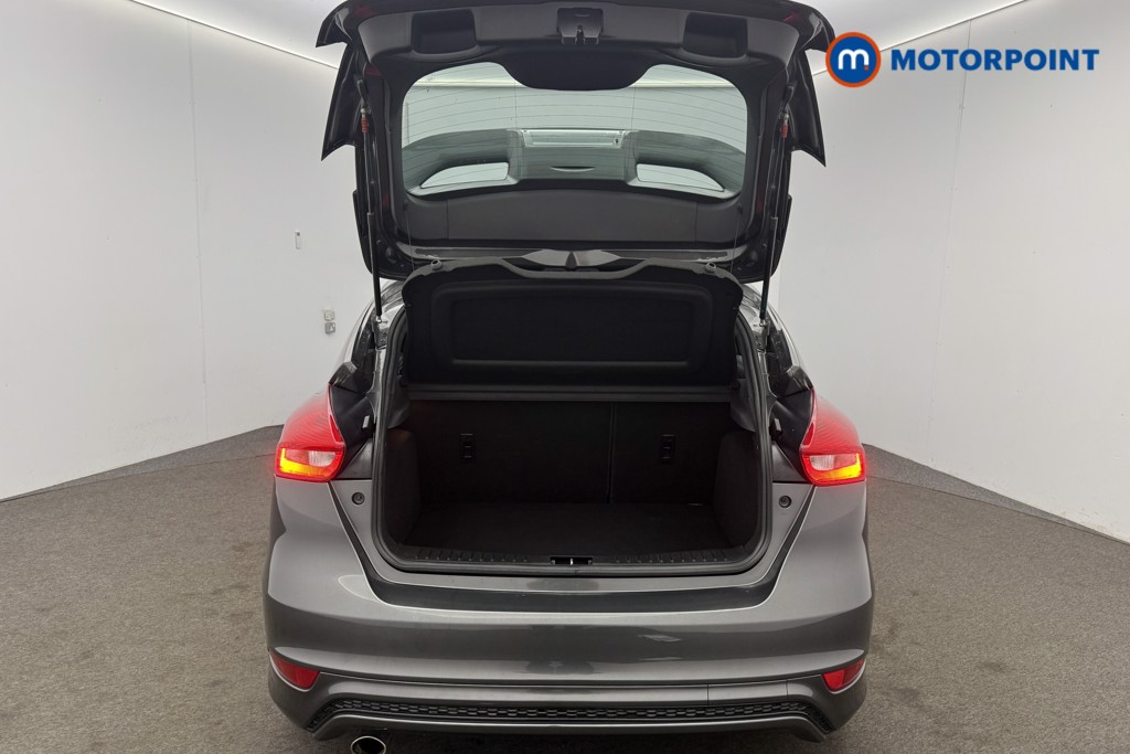 Ford Focus St-Line Manual Petrol Hatchback - Stock Number (1571625) - 19th supplementary image