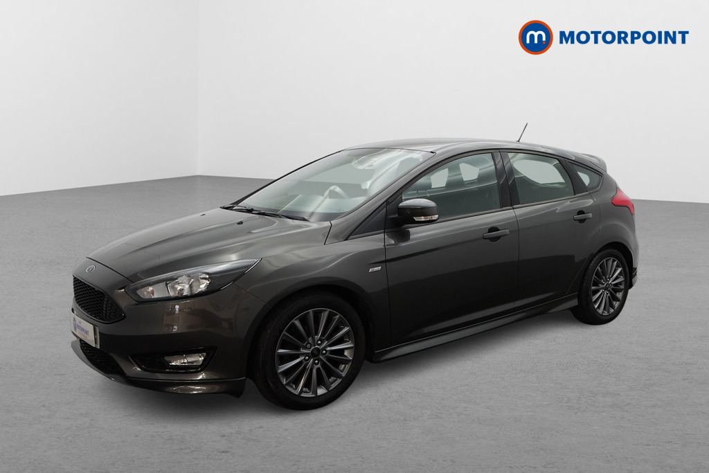 Ford Focus St-Line Manual Petrol Hatchback - Stock Number (1571625) - Passenger side front corner