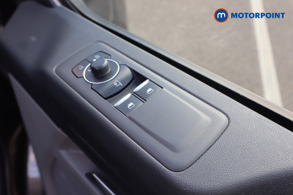 Ford Transit Custom Limited Manual Diesel Panel Van - Stock Number (1571852) - 16th supplementary image