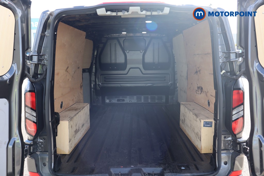 Ford Transit Custom Limited Manual Diesel Panel Van - Stock Number (1571852) - 19th supplementary image