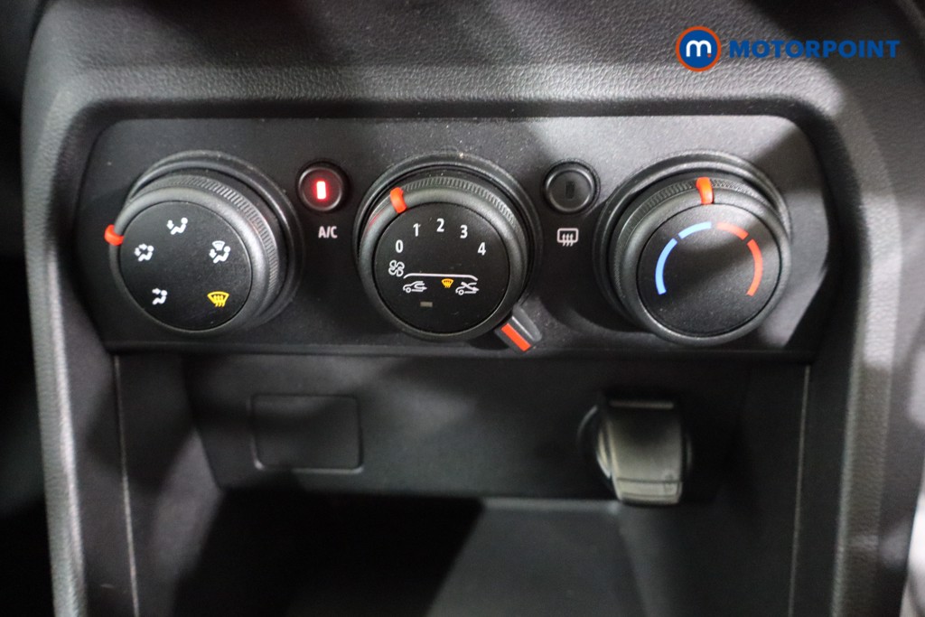 Dacia Sandero Comfort Manual Petrol Hatchback - Stock Number (1572581) - 12th supplementary image