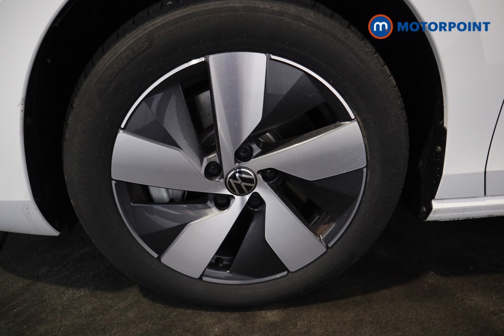 Volkswagen Passat Life Automatic Petrol Plug-In Hybrid Estate - Stock Number (1573336) - 18th supplementary image
