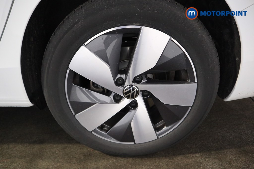 Volkswagen Passat Life Automatic Petrol Plug-In Hybrid Estate - Stock Number (1573336) - 19th supplementary image