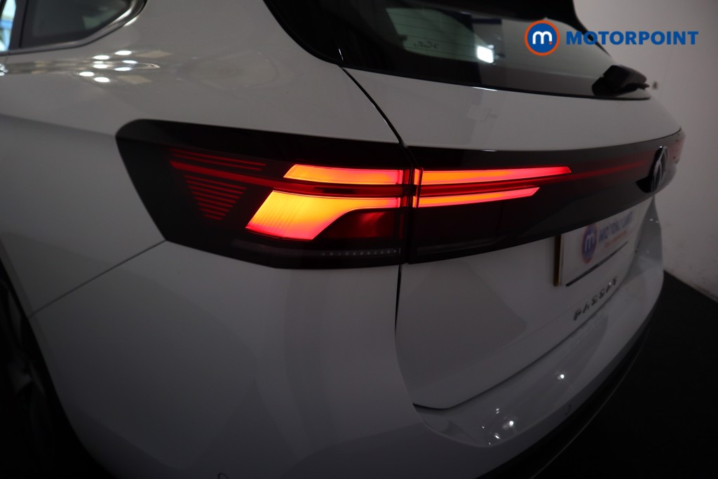 Volkswagen Passat Life Automatic Petrol Plug-In Hybrid Estate - Stock Number (1573336) - 22nd supplementary image