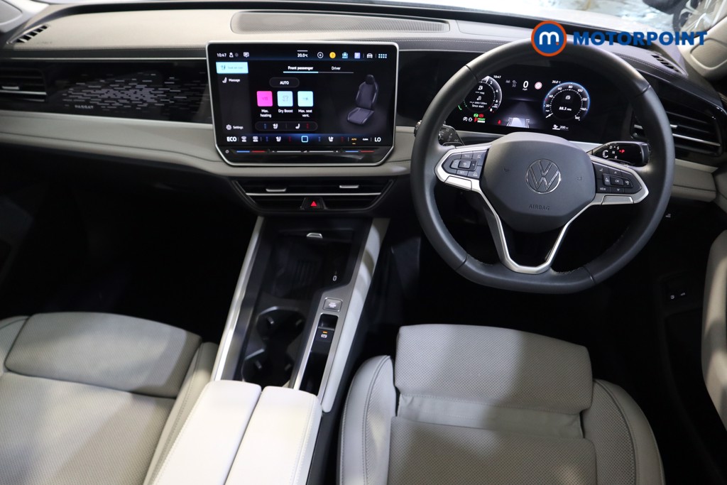 Volkswagen Passat Life Automatic Petrol Plug-In Hybrid Estate - Stock Number (1573336) - 1st supplementary image