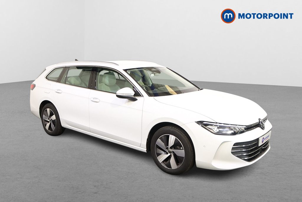 Volkswagen Passat Life Automatic Petrol Plug-In Hybrid Estate - Stock Number (1573336) - Drivers side front corner