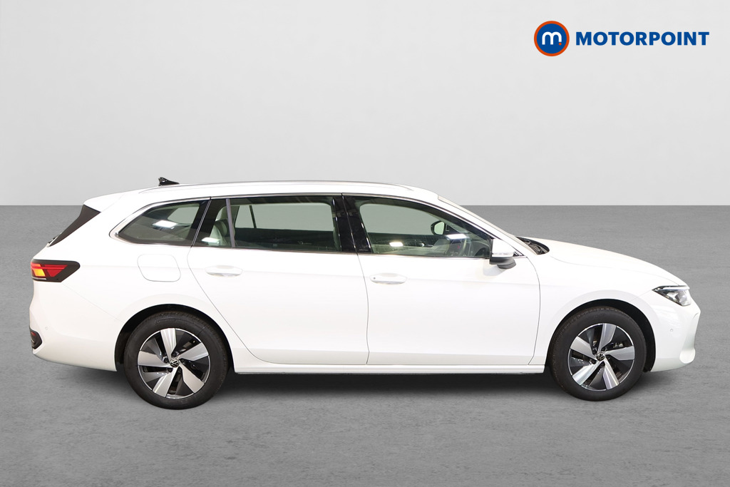 Volkswagen Passat Life Automatic Petrol Plug-In Hybrid Estate - Stock Number (1573336) - Drivers side