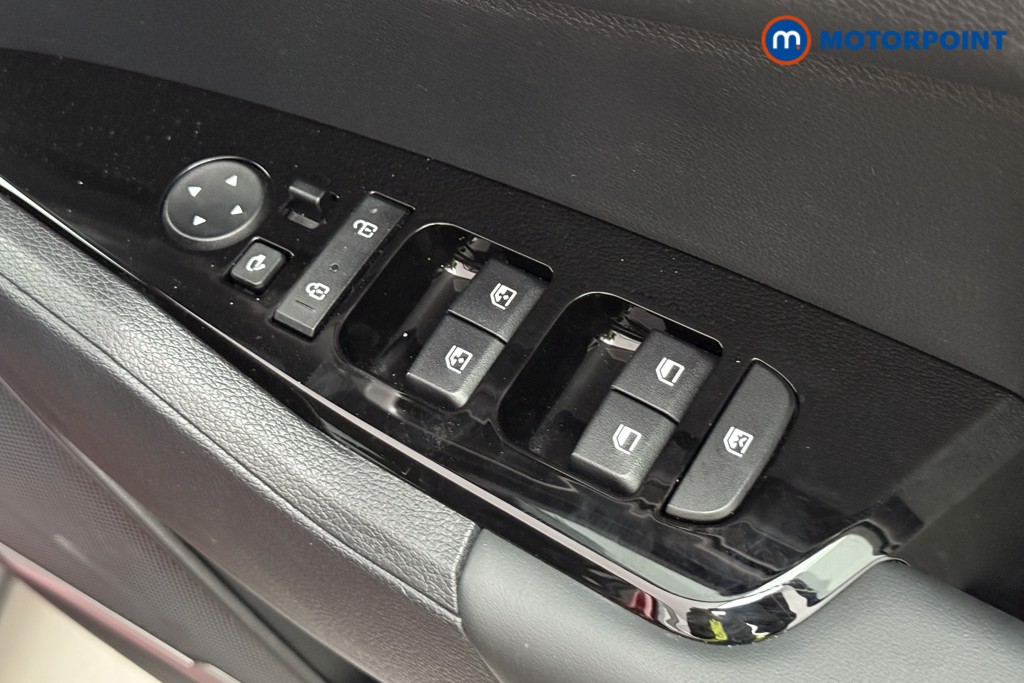 KIA Sportage 3 Automatic Petrol-Electric Hybrid SUV - Stock Number (1573519) - 13th supplementary image