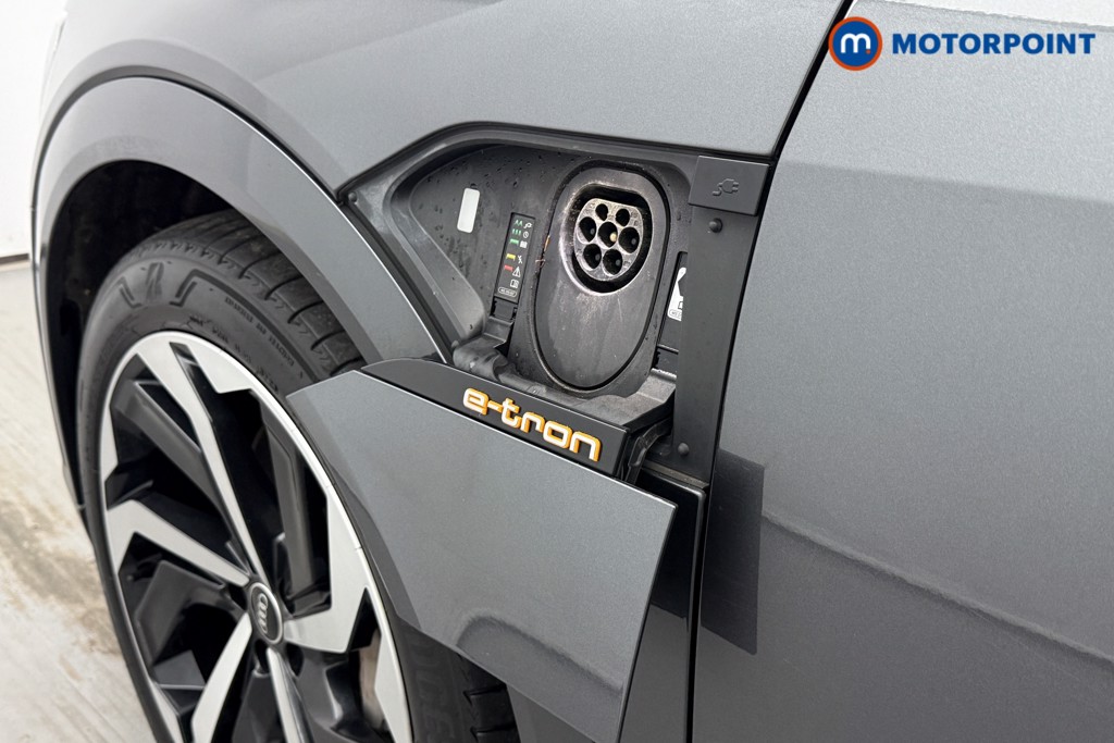 Audi E-Tron Black Edition Automatic Electric SUV - Stock Number (1573719) - 36th supplementary image