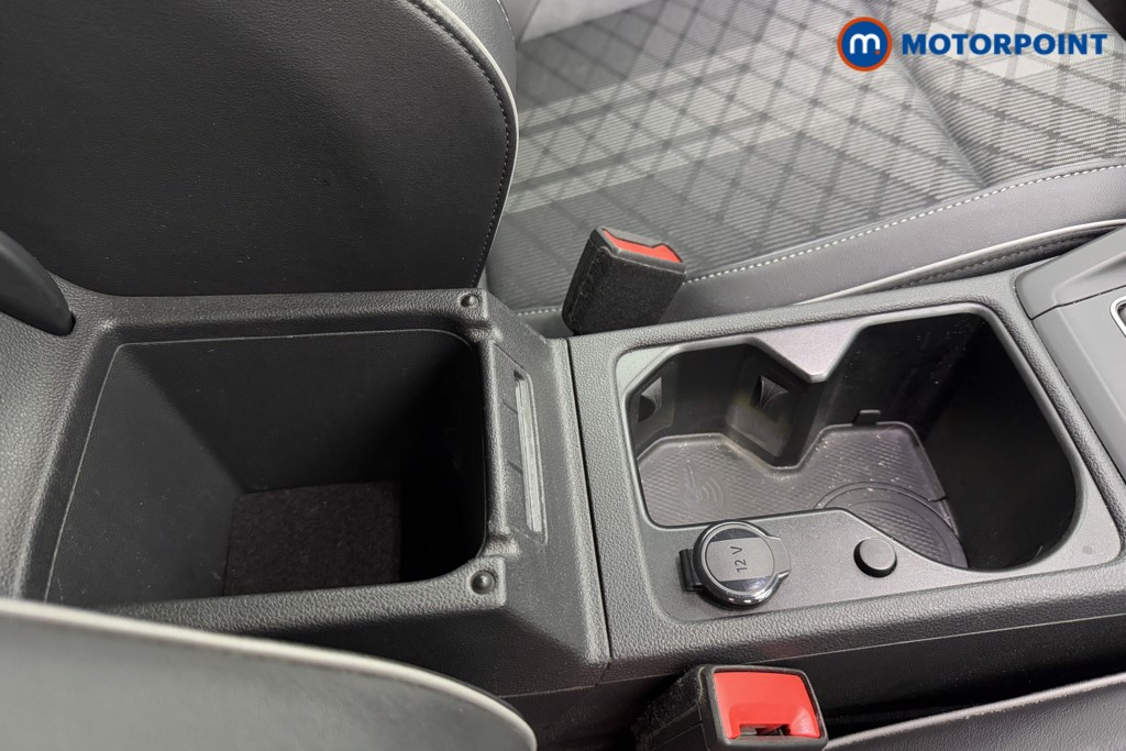 Volkswagen Golf R-Line Manual Petrol Hatchback - Stock Number (1573783) - 19th supplementary image