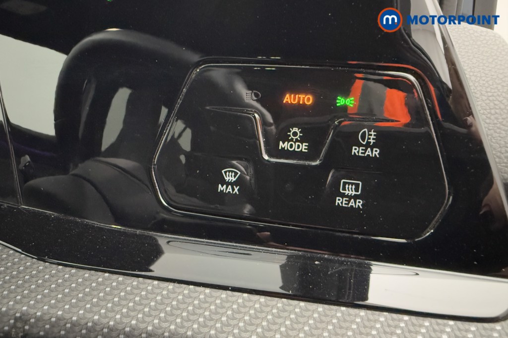 Volkswagen Golf R-Line Manual Petrol Hatchback - Stock Number (1573783) - 21st supplementary image