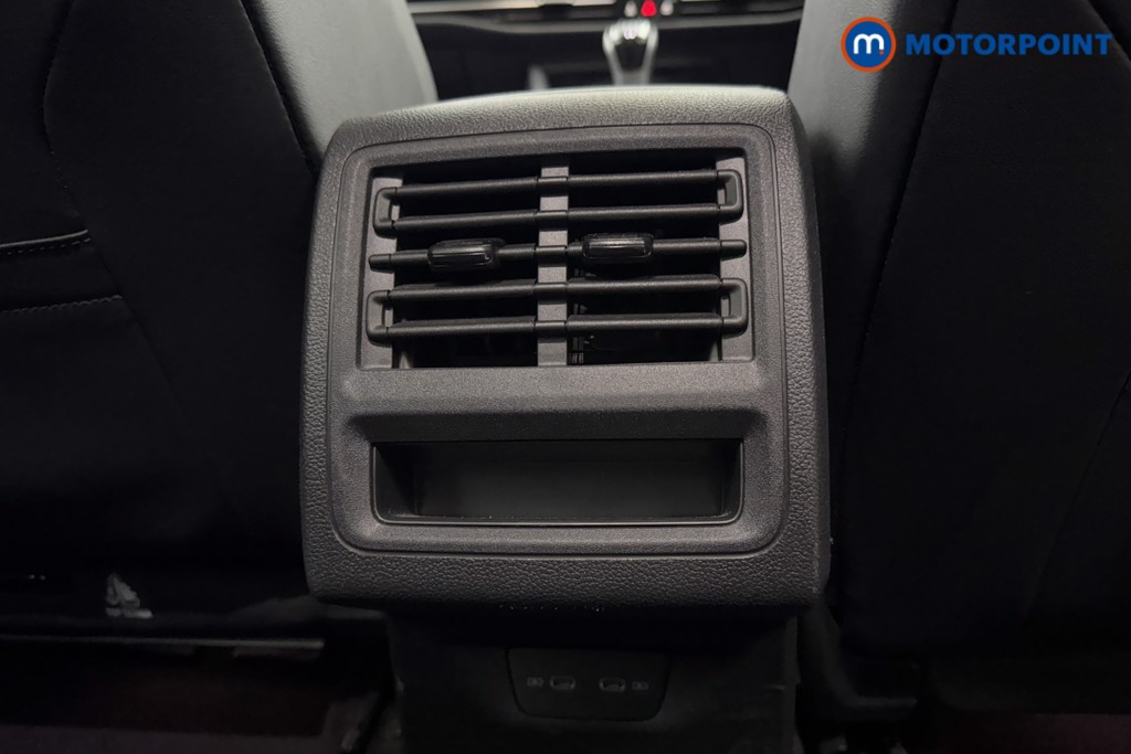 Volkswagen Golf R-Line Manual Petrol Hatchback - Stock Number (1573783) - 27th supplementary image