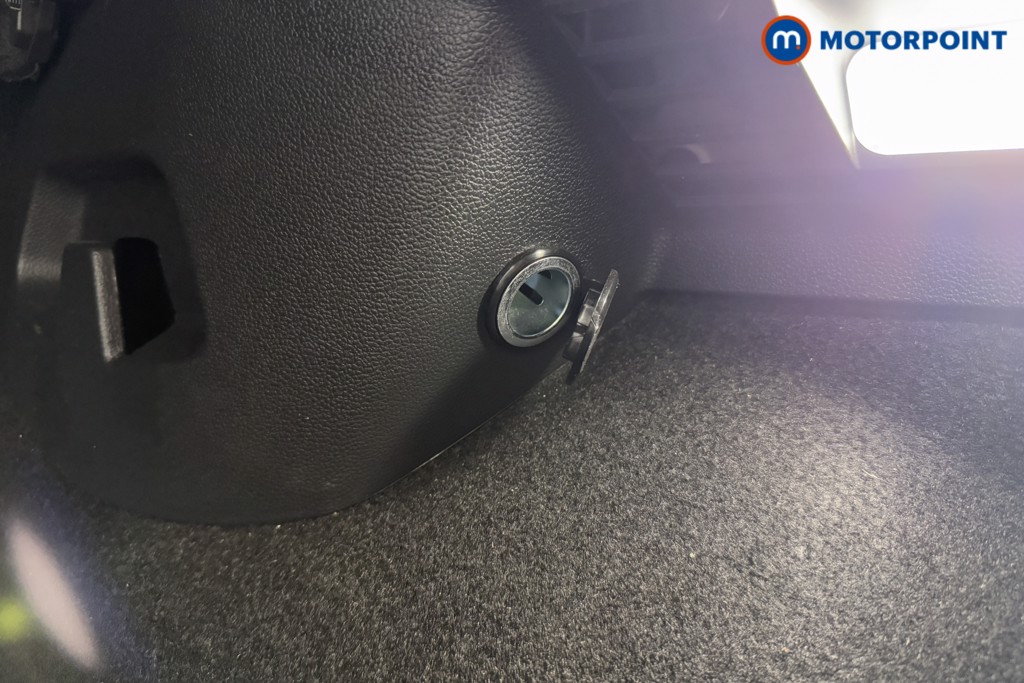 Volkswagen Golf R-Line Manual Petrol Hatchback - Stock Number (1573783) - 31st supplementary image