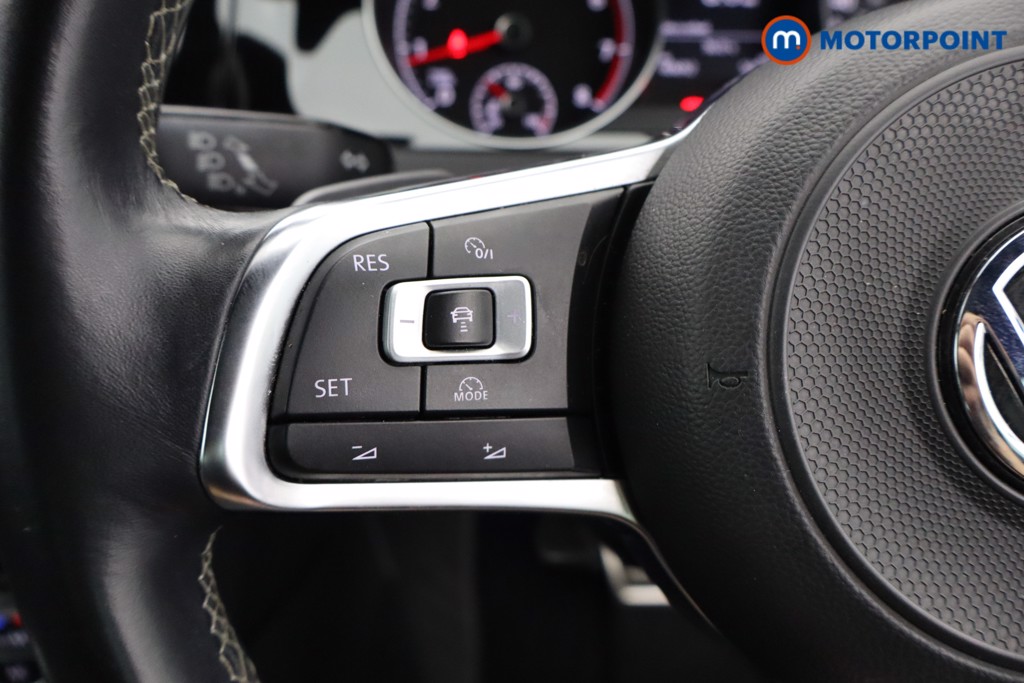 Volkswagen Golf R-Line Automatic Petrol Hatchback - Stock Number (1573918) - 9th supplementary image