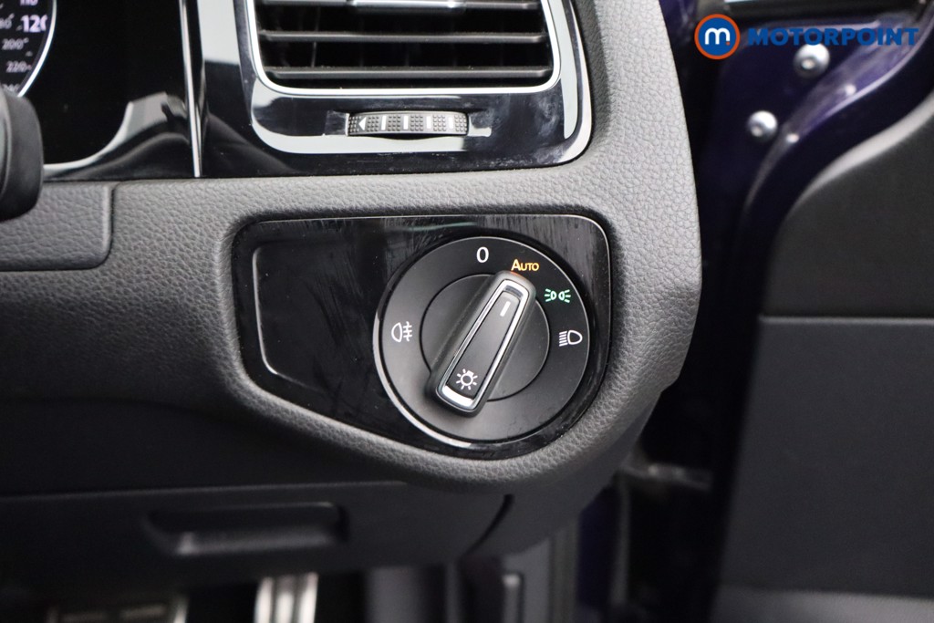 Volkswagen Golf R-Line Automatic Petrol Hatchback - Stock Number (1573918) - 11th supplementary image