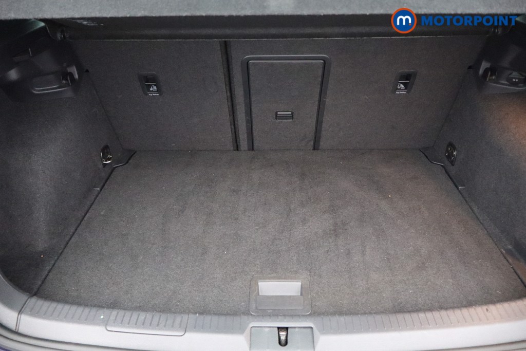 Volkswagen Golf R-Line Automatic Petrol Hatchback - Stock Number (1573918) - 16th supplementary image