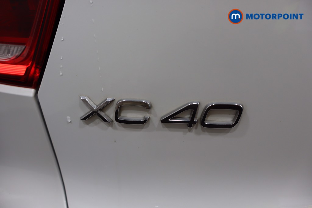 Volvo Xc40 R Design Manual Petrol SUV - Stock Number (1574273) - 33rd supplementary image