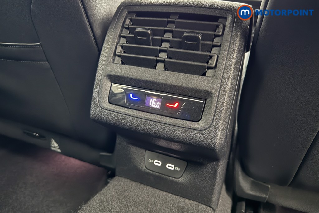 Volkswagen Golf R Automatic Petrol Hatchback - Stock Number (1574352) - 22nd supplementary image