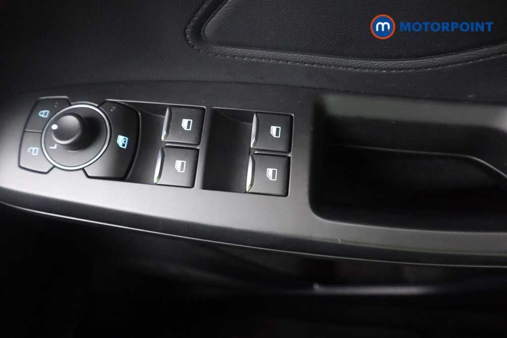Ford Focus Trend Manual Petrol Hatchback - Stock Number (1574490) - 9th supplementary image