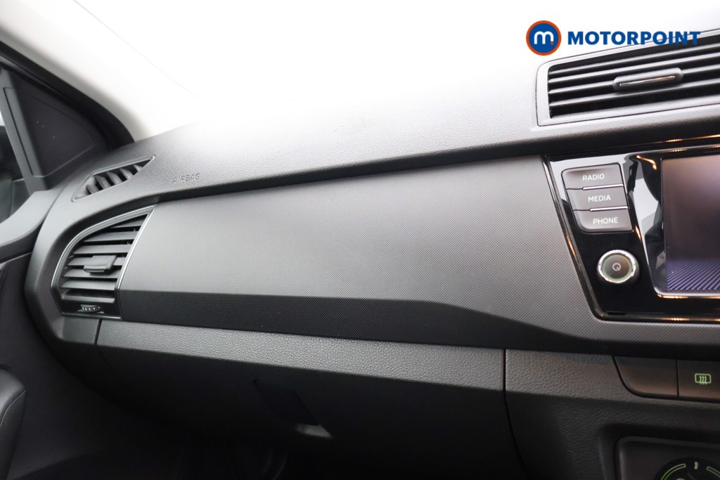 Skoda Fabia Colour Edition Manual Petrol Hatchback - Stock Number (1574745) - 6th supplementary image