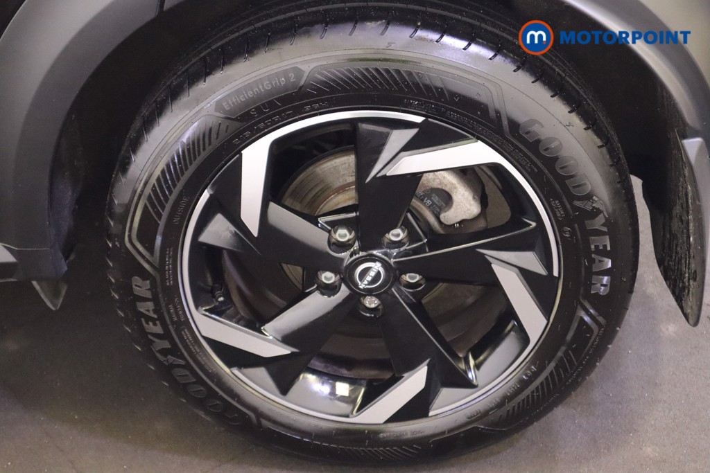 Nissan Juke N-Connecta Automatic Petrol-Electric Hybrid SUV - Stock Number (1574762) - 9th supplementary image