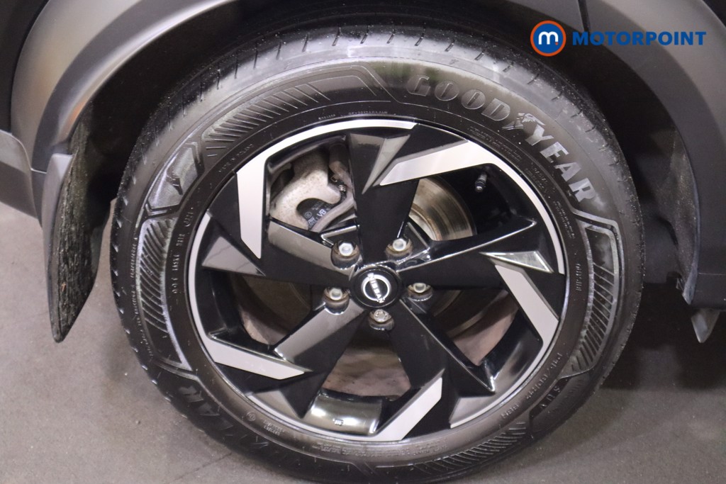 Nissan Juke N-Connecta Automatic Petrol-Electric Hybrid SUV - Stock Number (1574762) - 12th supplementary image