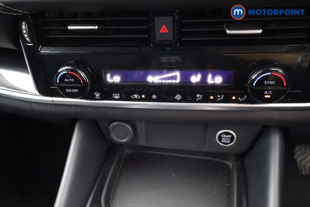 Nissan Qashqai N-Connecta Manual Petrol SUV - Stock Number (1575090) - 11th supplementary image