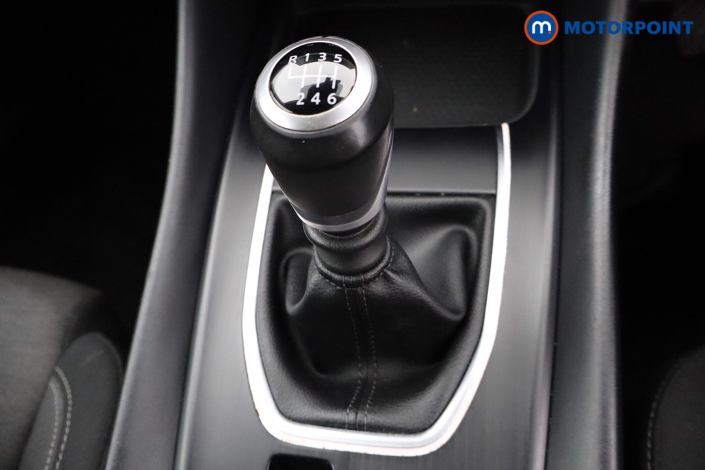 Nissan Qashqai N-Connecta Manual Petrol SUV - Stock Number (1575090) - 12th supplementary image