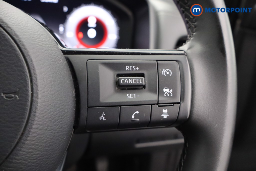 Nissan Qashqai N-Connecta Manual Petrol SUV - Stock Number (1575090) - 14th supplementary image