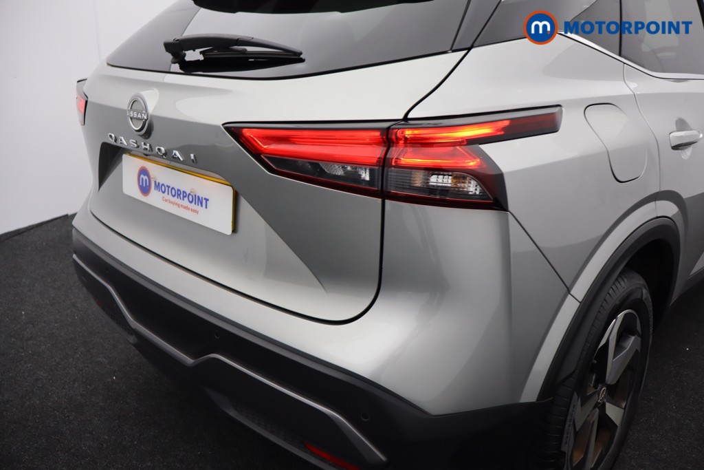 Nissan Qashqai N-Connecta Manual Petrol SUV - Stock Number (1575090) - 26th supplementary image