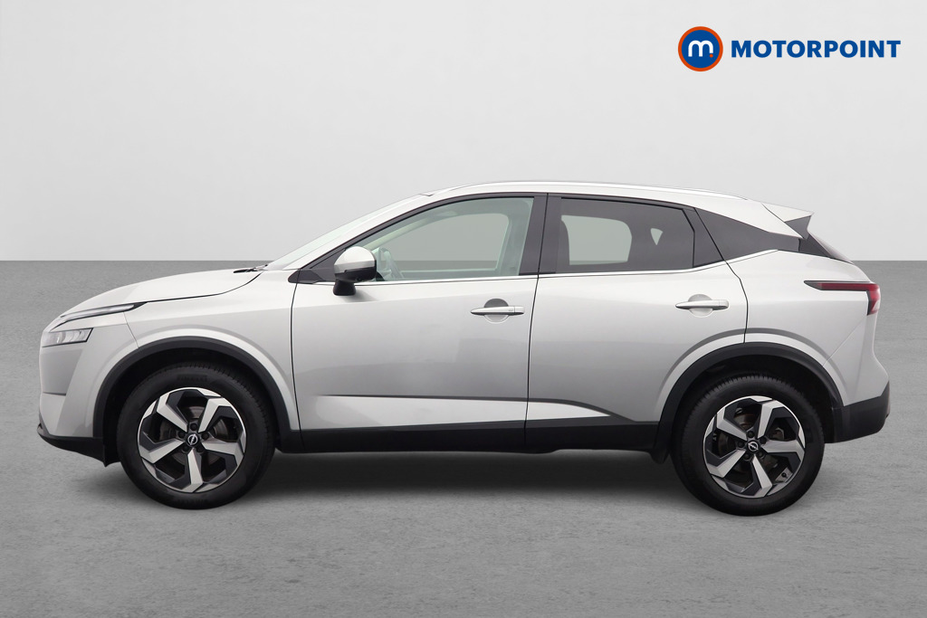 Nissan Qashqai N-Connecta Manual Petrol SUV - Stock Number (1575090) - Passenger side