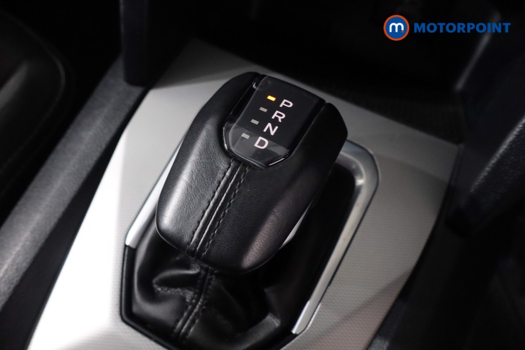 Volkswagen Amarok Life Automatic Diesel Double Cab Pick-Up - Stock Number (1575255) - 14th supplementary image