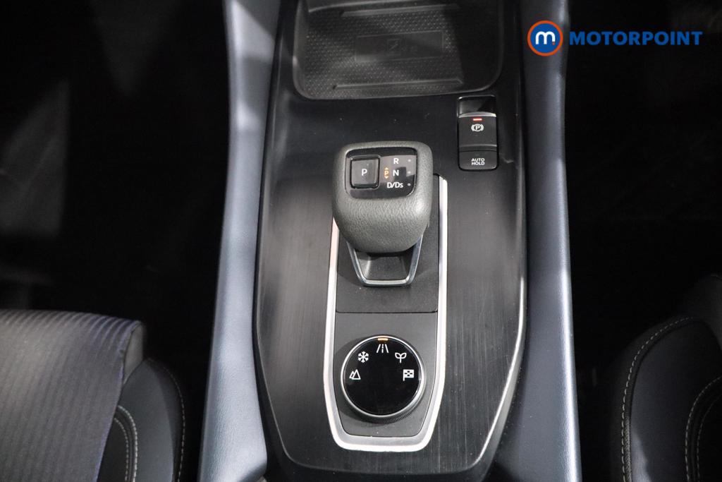 Nissan Qashqai Tekna Automatic Petrol SUV - Stock Number (1575256) - 3rd supplementary image