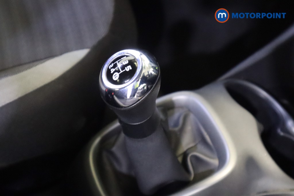 Toyota Aygo X-Play Manual Petrol Hatchback - Stock Number (1575416) - 5th supplementary image