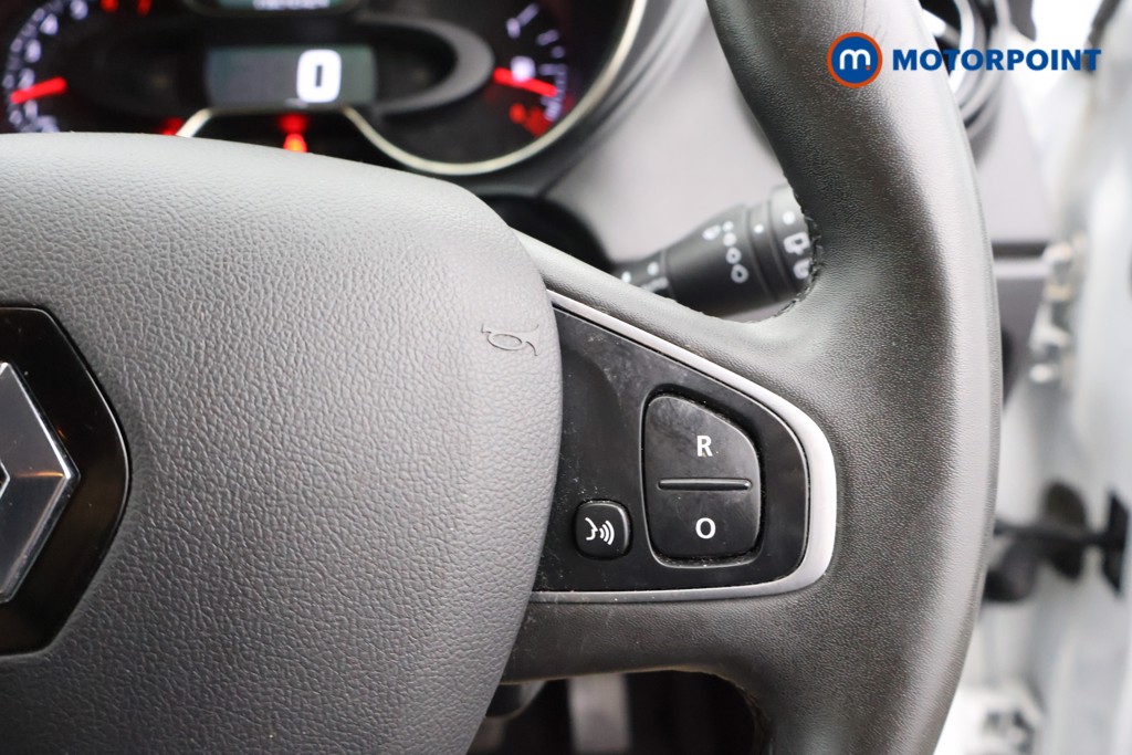 Renault Captur Iconic Manual Petrol SUV - Stock Number (1575442) - 3rd supplementary image