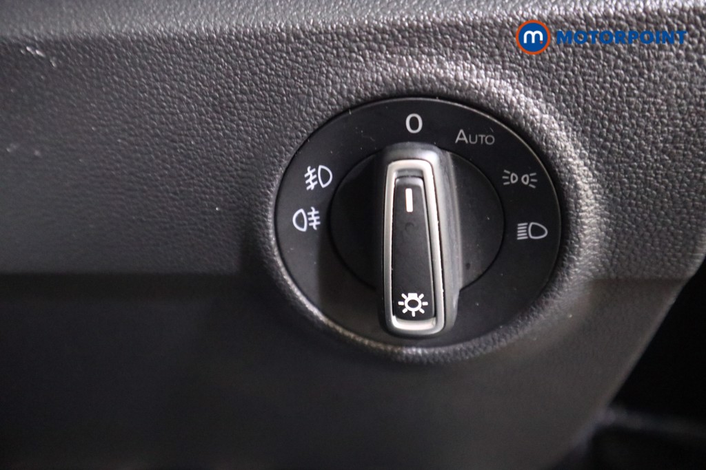 Volkswagen T-Roc Active Automatic Petrol SUV - Stock Number (1575919) - 9th supplementary image