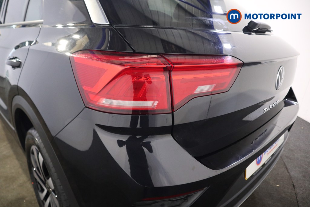 Volkswagen T-Roc Active Automatic Petrol SUV - Stock Number (1575919) - 21st supplementary image